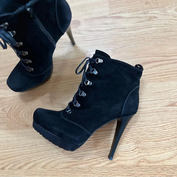 Stuart Weitzman Black Suede heeled lace up Hiker booties Size 7 - Picture 2 of 12